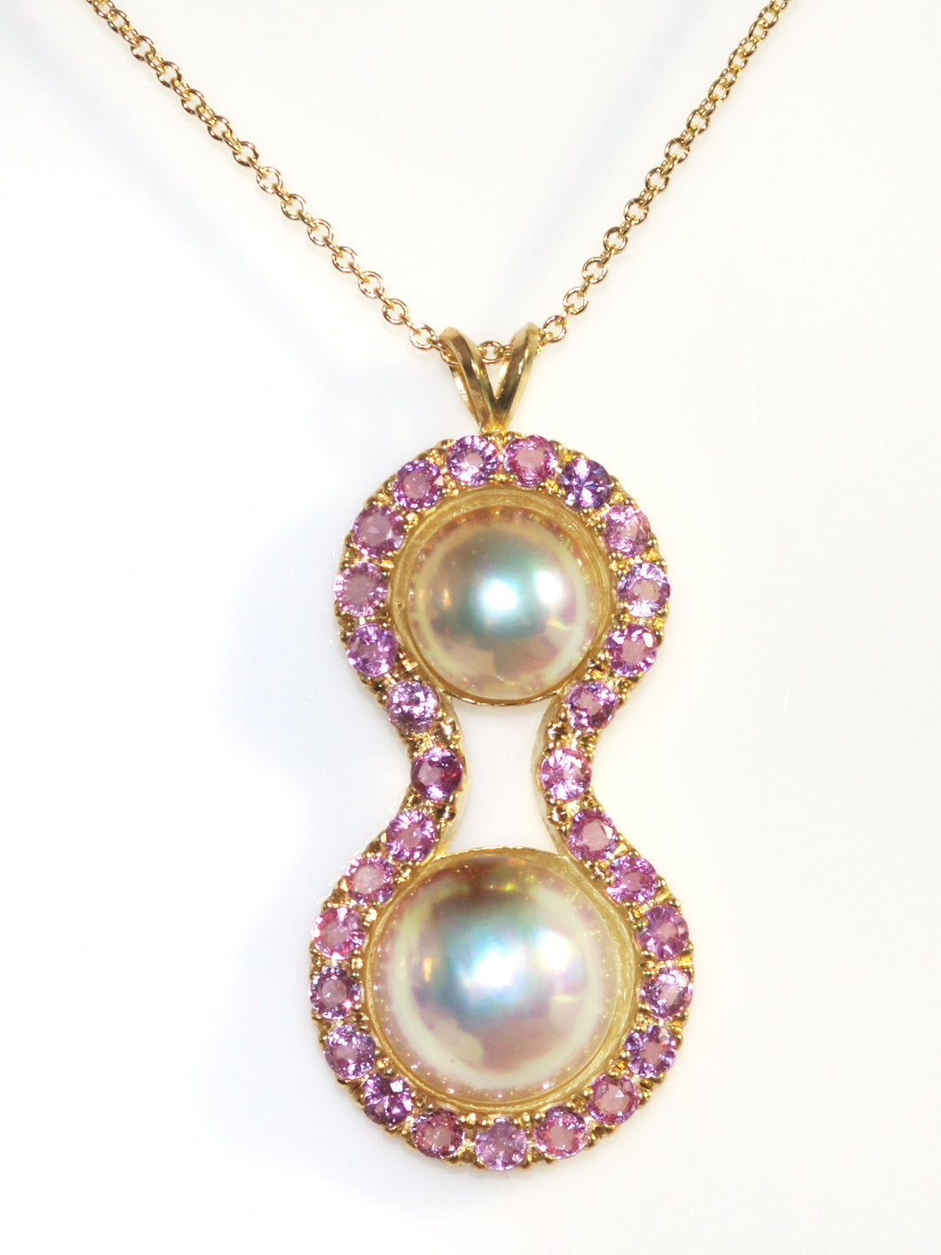 Mabe Pearl and Pink Sapphire Pendant in 18k gold
